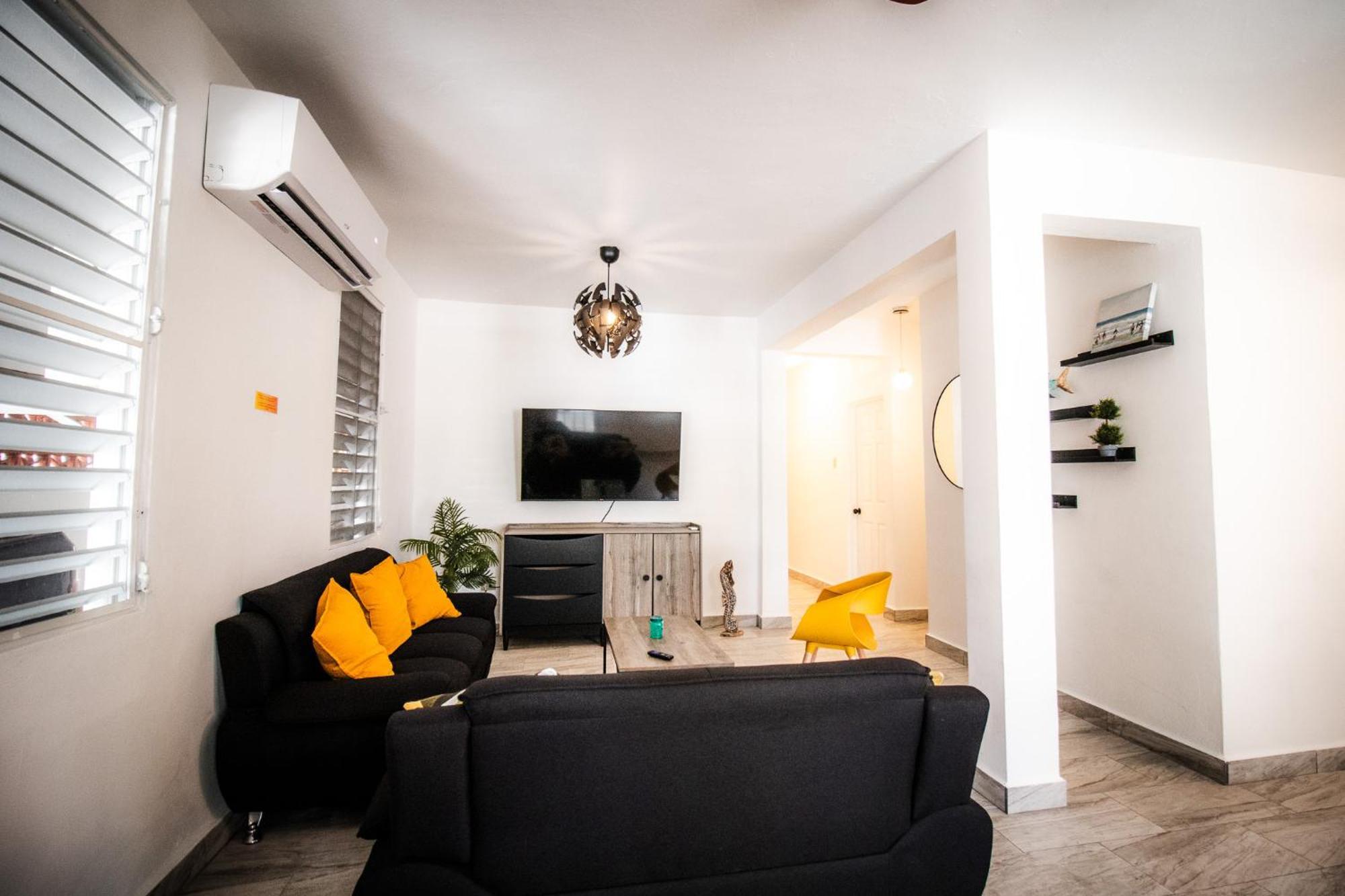 Entire Vacation Home In San Juan - Fits 10 Екстер'єр фото