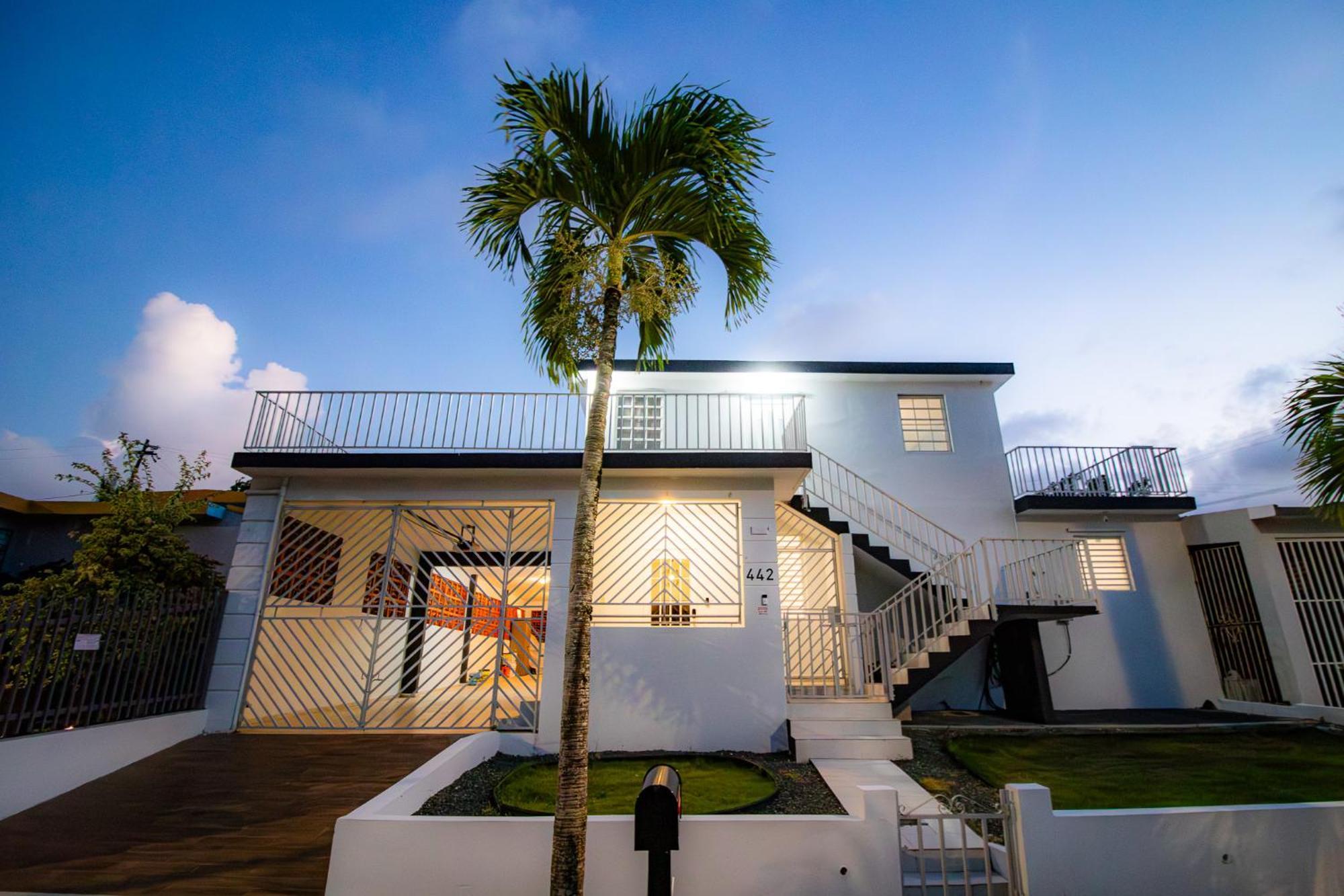 Entire Vacation Home In San Juan - Fits 10 Екстер'єр фото