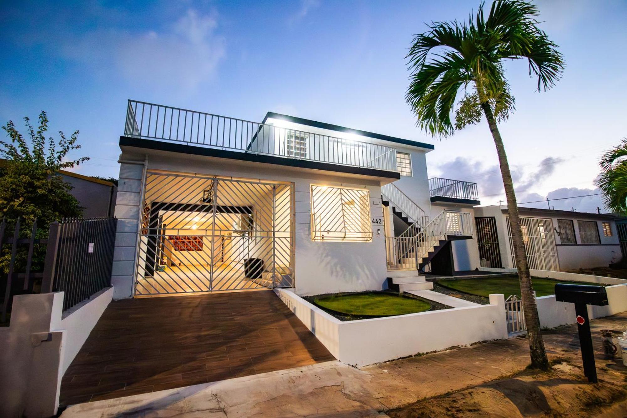 Entire Vacation Home In San Juan - Fits 10 Екстер'єр фото